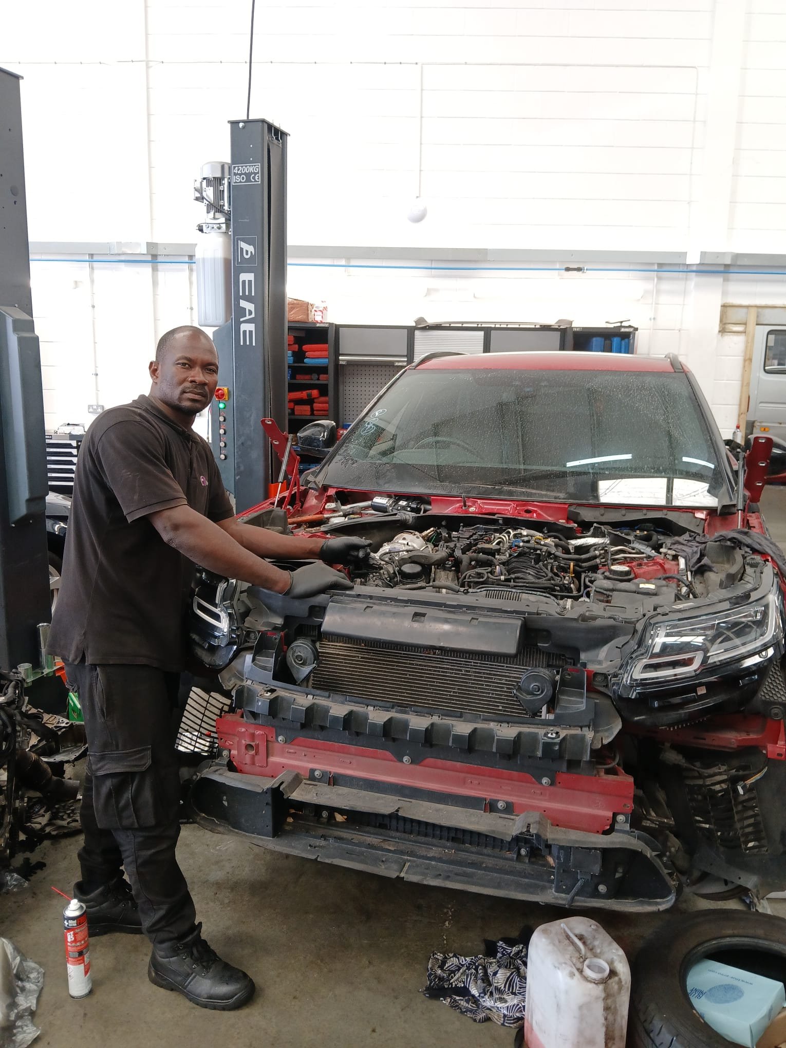 Professional mobile mechanic service - passionate about automotive repair